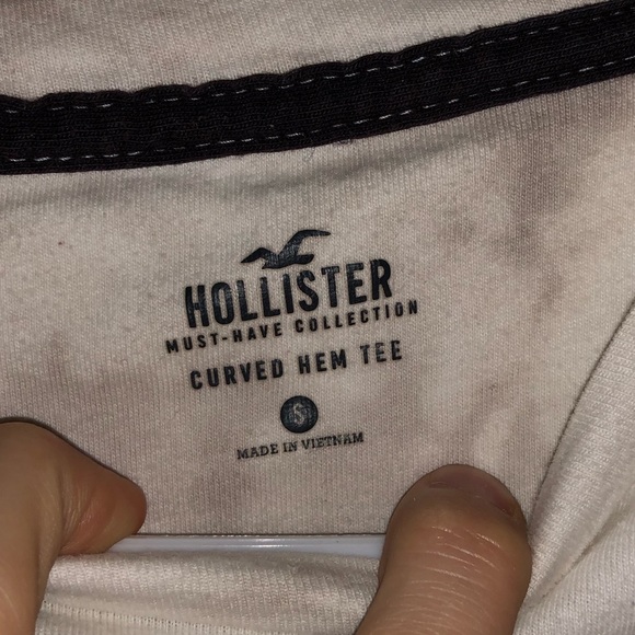 Holister tee shirt - Picture 2 of 4